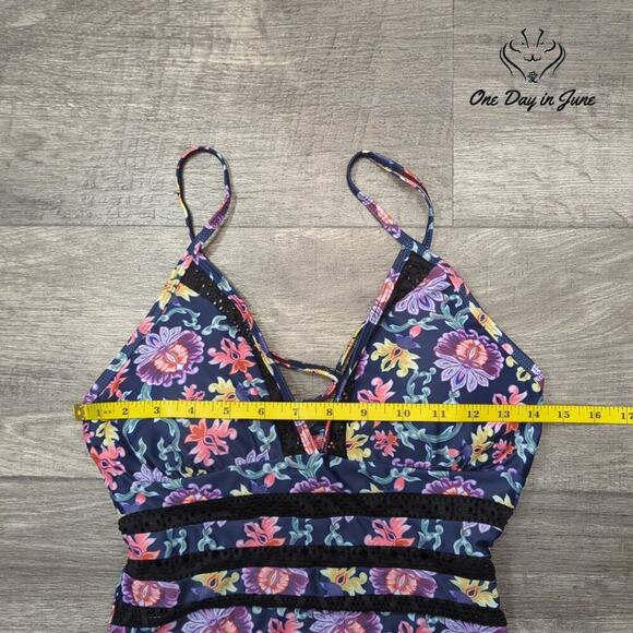 Urchics Plunge One Piece Swimsuit Size S - Picture 2 of 4